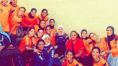 «الشمس» يكرم فريق «98 بنات» لتحقيق المركز الثاني ببطولة القاهرة لليد