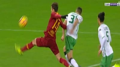 روما يفوز على ساسولو 1/3 بالدوري الإيطالي (فيديو)