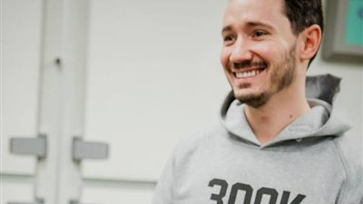 شيف فرنسي يقدم أشهى الحلويات على طريقة مكعب الروبيك (صور)