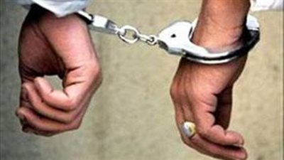 ضبط سائق تاكسي سرق سلسلة ذهبية من سائحة روسية بالغردقة