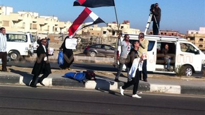 وصول أهالي الشهداء إلى أكاديمية الشرطة