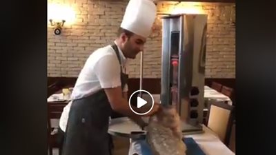 شاورما السمك تثير ضجة على الإنترنت (فيديو)