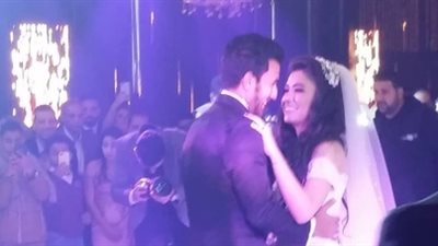 وزير الرياضة ومسئولو الجبلاية ونجوم الكرة في حفل زفاف تريزيجيه (صور)