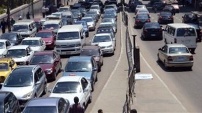 «نشرة المرور».. زحام أعلى الطريق الدائري باتجاه القاهرة الجديدة.. كثافات بمحاور الأوتوستراد وصلاح سالم وأكتوبر.. انتشار الخدمات الثابتة والمتحركة لتنظيم الحركة.. وأحجام مرورية بالمهندسين وفي