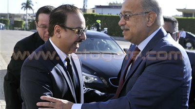 بالصور.. «القاضي» يبحث مع رئيس الوزراء خطة «الاتصالات»