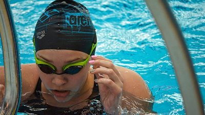 مراهقة تهجر حبيبها من أجل السباحة فيقتلها بـ 30 طعنة (صور)