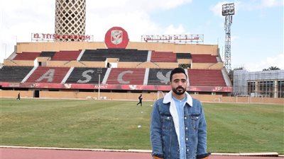 الظهور الأول لصفقة الأهلي الجديدة داخل التتش (صور)