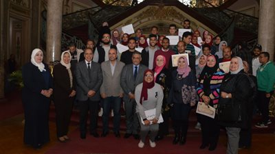 تكريم وتوزيع شهادات حملة «كوني قوية» بجامعة عين شمس