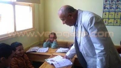 بالصور.. «سكرتير عام أسيوط» يتفقد مدرسة للتربية السمعية بساحل سليم