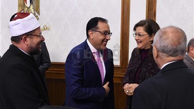 «الوزراء» يستعرض تفاصيل استضافة الإسماعيلية ماراثون زايد الخيري