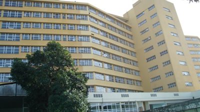 الشرطة تمنع زيارة وديع فلسطين بالمستشفى.. وطبيب: الأديب بخير