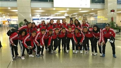 بعثة منتخب السيدات لكرة القدم تصل مطار القاهرة قادمة من المغرب