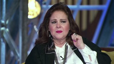 دلال عبد العزيز: ملتزمة بدفع الضرائب وتحت أمر الدولة في أي شيء