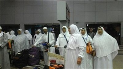 1163 معتمرا يغادرون مطار القاهرة متوجهين إلى السعودية
