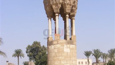 مئذنة مسجد الأمير قانيباي الجركسي بالقلعة «الوحيدة المربعة»