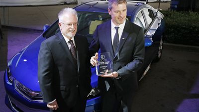 شيفروليه فولت تفوز بجائزة أفضل «سيارة خضراء» في العام