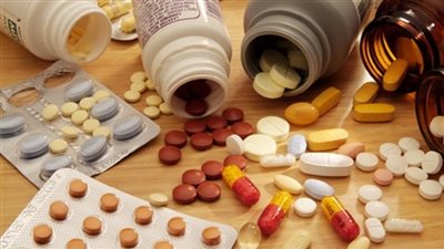 إحباط محاولة لتهريب 10 آلاف قرص مخدر لخارج البلاد عبر 