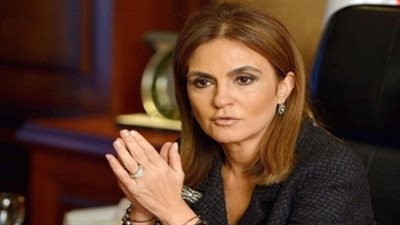 وزيرة الاستثمار تغادر مطار القاهرة متوجهة إلى اليابان