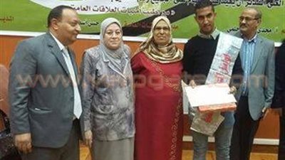 بالصور.. حفل تكريم أوائل طلاب المراحل التعليمية بقصر ثقافة برج العرب