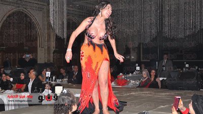 بالصور.. «دينا وبوسي» يشعلان حفل «عيد الحب» بـ«سميراميس»