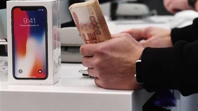 محللو وول ستريت: مبيعات آي فون X أقل من التوقعات