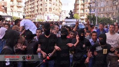 ضبط 5 من عناصر الإرهابية بينهم طالب يرتدى ماسك بلاك بلوك