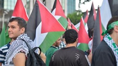 الاحتفال باليوم العالمي للتضامن مع فلسطين.. بوتين يؤيد إقامة دولة مستقلة.. أمريكا الجنوبية حسمت أمرها بتأييد إقامة الدولة.. موجة أوربية للاعتراف بفلسطين المستقلة.. والعرب يتوجهون للأمم المتحدة