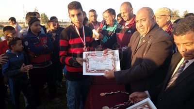 الوادي الجديد تنظم بطولة ألعاب القوى بنادي باريس (صور)