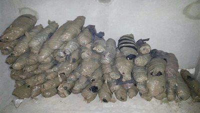 ضبط 50 كيلو بانجو وسلاحين ناريين بحوزة مسجلين بدمياط