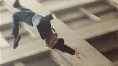 سقط من الطابق الثالث.. النيابة تناظر جثة أفريقي بالمرج