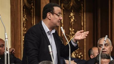 صلاح حسب الله: فخور بمناقشة قانون التأمين الصحي بالبرلمان