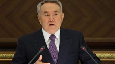 رئيس كازاخستان يعلب دور الوسيط بين بوتين وأردوغان