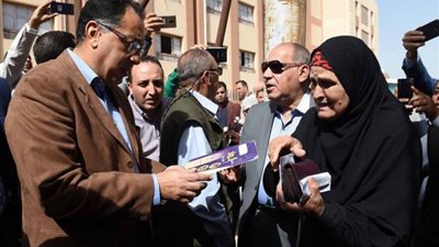 الوزير الإنسان.. مواقف لن ينساها المصريون لحكومة مدبولي في 2018