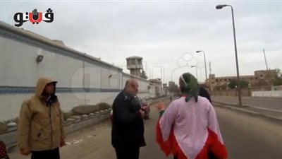 بالفيديو.. سيدة لـ «محامي الإخوان»: ربنا ينتقم منكم