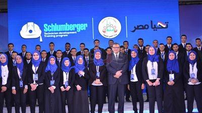 سعفان يشهد تخرج الدفعة الثانية للتدريب على الخدمات البترولية