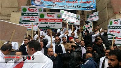 بالصور.. الصيادلة يستعدون للانطلاق بمسيرة إلى مجلس الوزراء