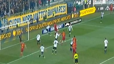 روما يفوز بثنائية نظيفة في شباك بارما بالدوري (فيديو)