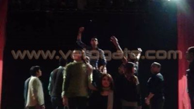 بالصور.. المخرج سمير زاهر يستعد لـ «الهلالي» مع فرقة مطروح القومية