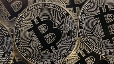 قراصنة كوريين شماليين يستهدفون سرقة عملات البيتكوين حول العالم