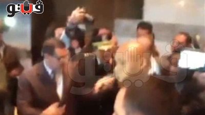 بالفيديو والصور.. استقبال حافل لأسطورة الكرة البرازيلية بمطار القاهرة