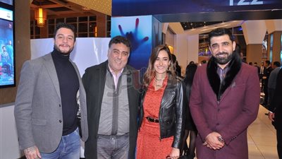 أحمد الفيشاوي وأمينة خليل وطارق لطفي يحتفلون بالعرض الخاص لفيلم «122»