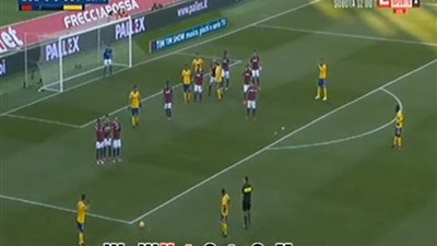 يوفنتوس يفوز على بولونيا بثلاثية ويشعل قمة الدوري الإيطالي (فيديو)