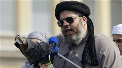 أبو حمزة المصري يشكو من سوء معاملته في سجون «كلورادو» الأمريكية