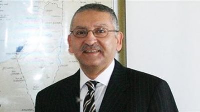 سفير مصر لدى أمريكا يصل مطار القاهرة للمشاركة في زيارة بينس