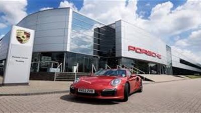 بورش تعتمد على محرك رباعي الأسطوانات بقوة 220 كيلووات