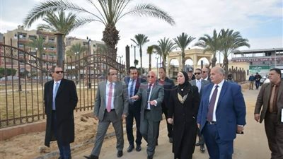 محافظ بورسعيد: تخصيص محيط حديقة المنتزه لعربات مشروعات الشباب