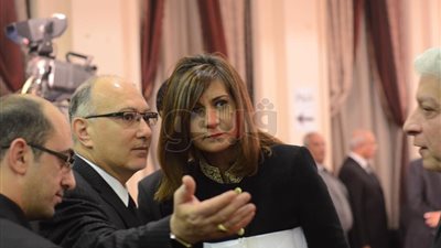 وزيرا الشئون البرلمانية والهجرة يشاركان في عزاء ثروت باسيلي