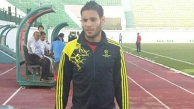 عمر سعد يشارك بتدريبات سموحة مع الوافدين الجدد