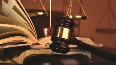 تعرف على عقوبة تعسف موظفي المحاكم مع المتقاضين بتعطيل القانون