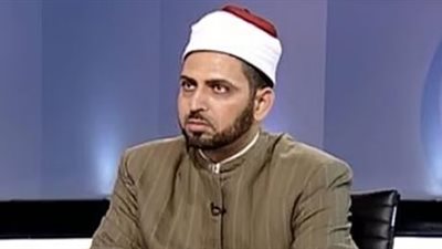 فتوى «عصام تليمة» بجواز قتل «مبارك» تثير غضب علماء الدين.. «عبد الجليل»: القضاء أصدر حكمه ويجب احترامه.. نحن لا نعيش في غابة.. «عبد اللطيف»: فتوى مرفوضة وتمثل ت